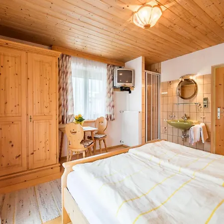 Vintage Apartment In F Gen Near Ski Area Fuegen Exterior photo